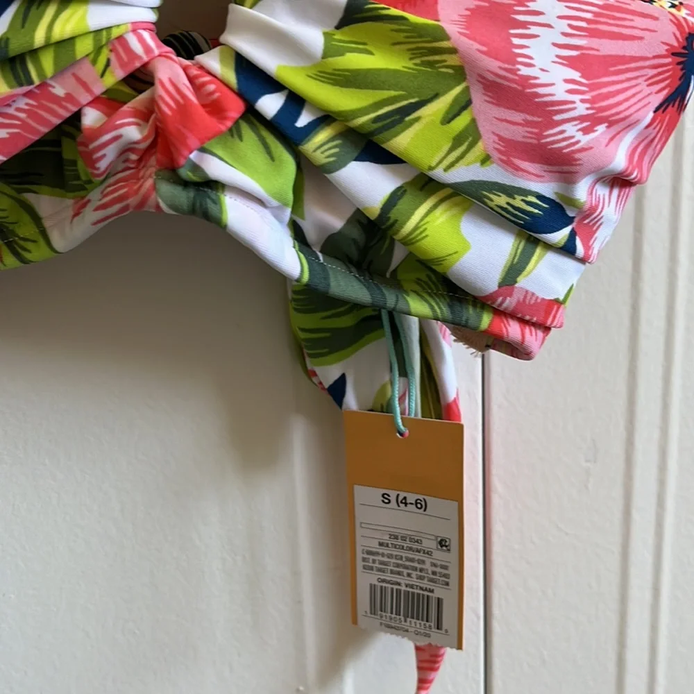 NWT! Kona Sol Halter crop top/ bikini top. Size Small. - Picture 5 of 5